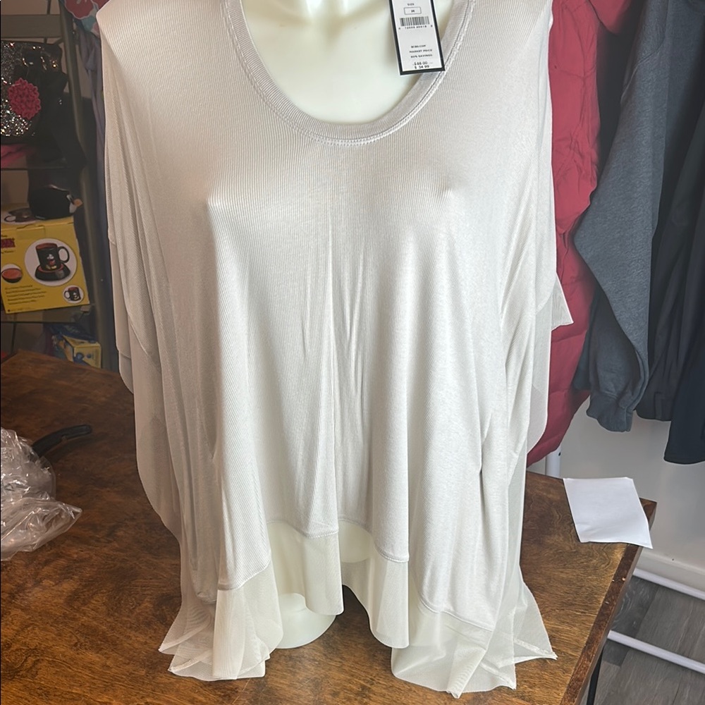 BCBGMAXAZRIA‎ Cream Women's Top